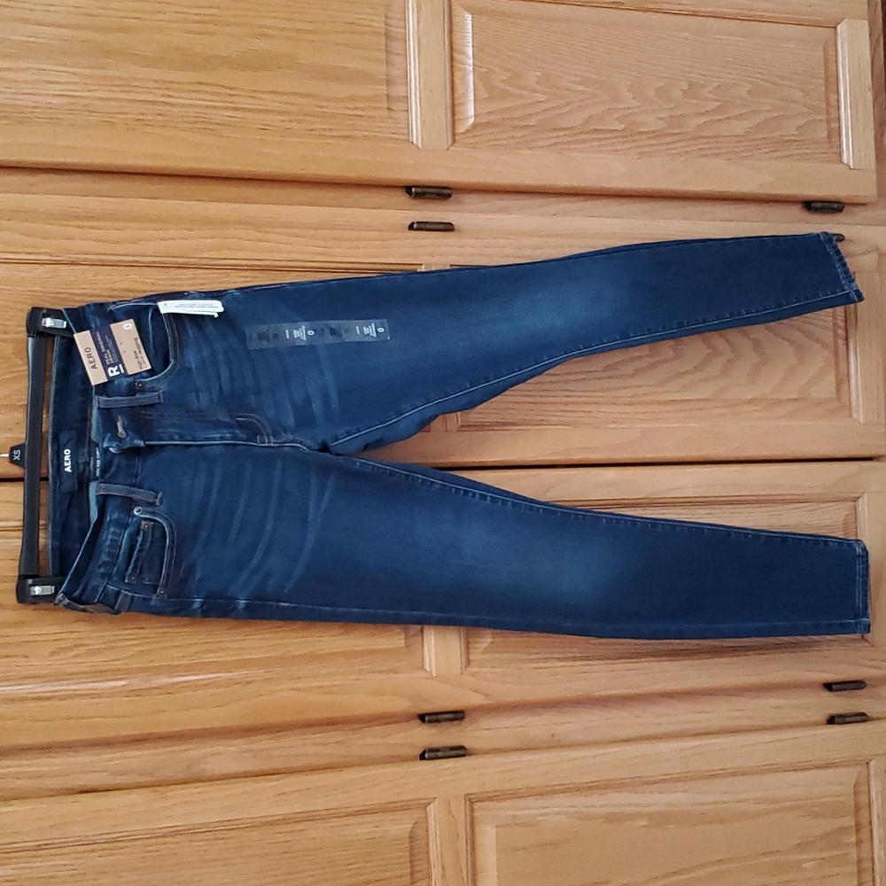 Aero High Rise Curvy Jeans